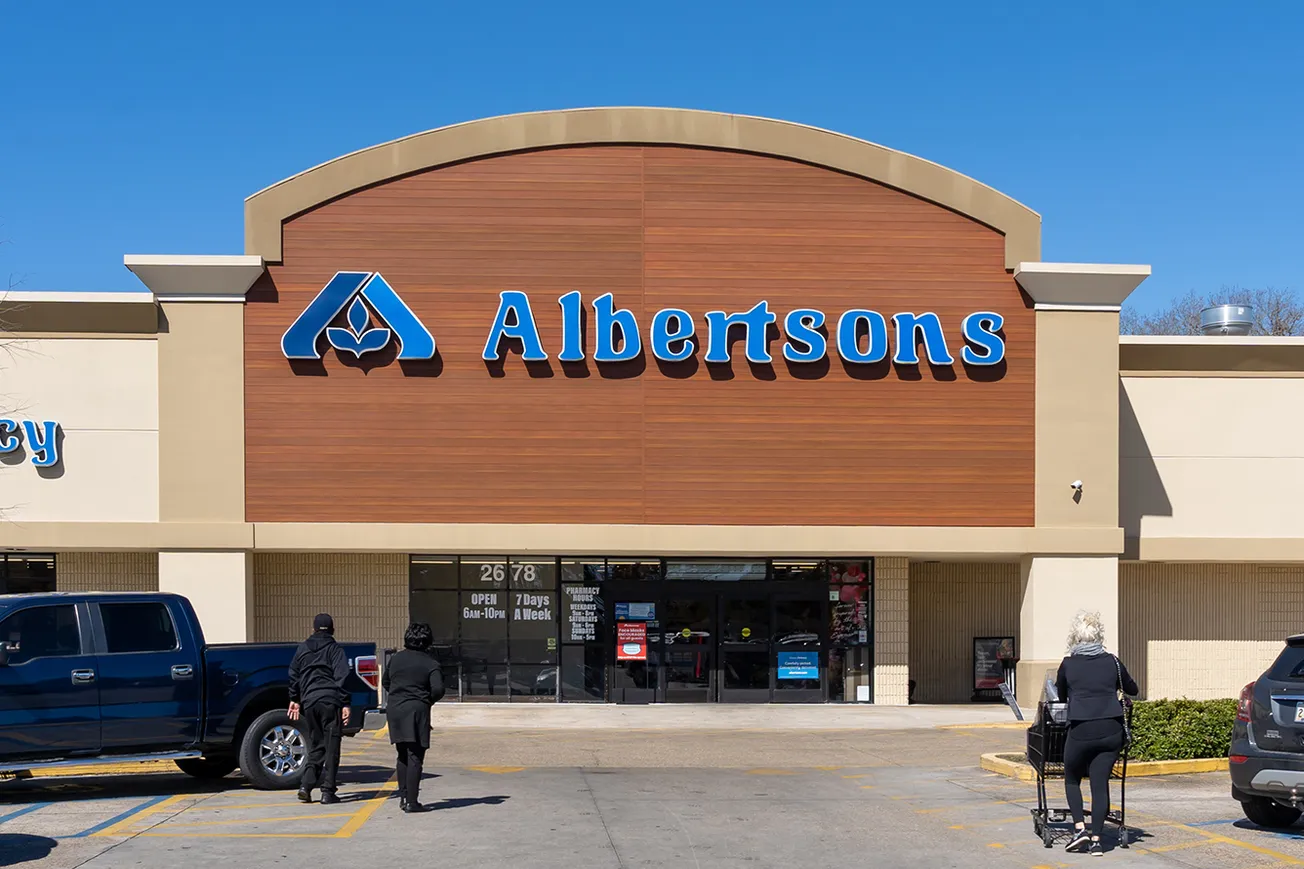 Albertsons names Jim Donald as independent board chair, welcomes new director Stephen Feinberg of Cerberus