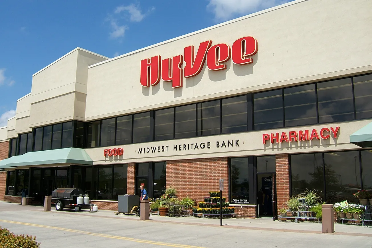 Hy-Vee to host its 25th annual Veterans Day Breakfast