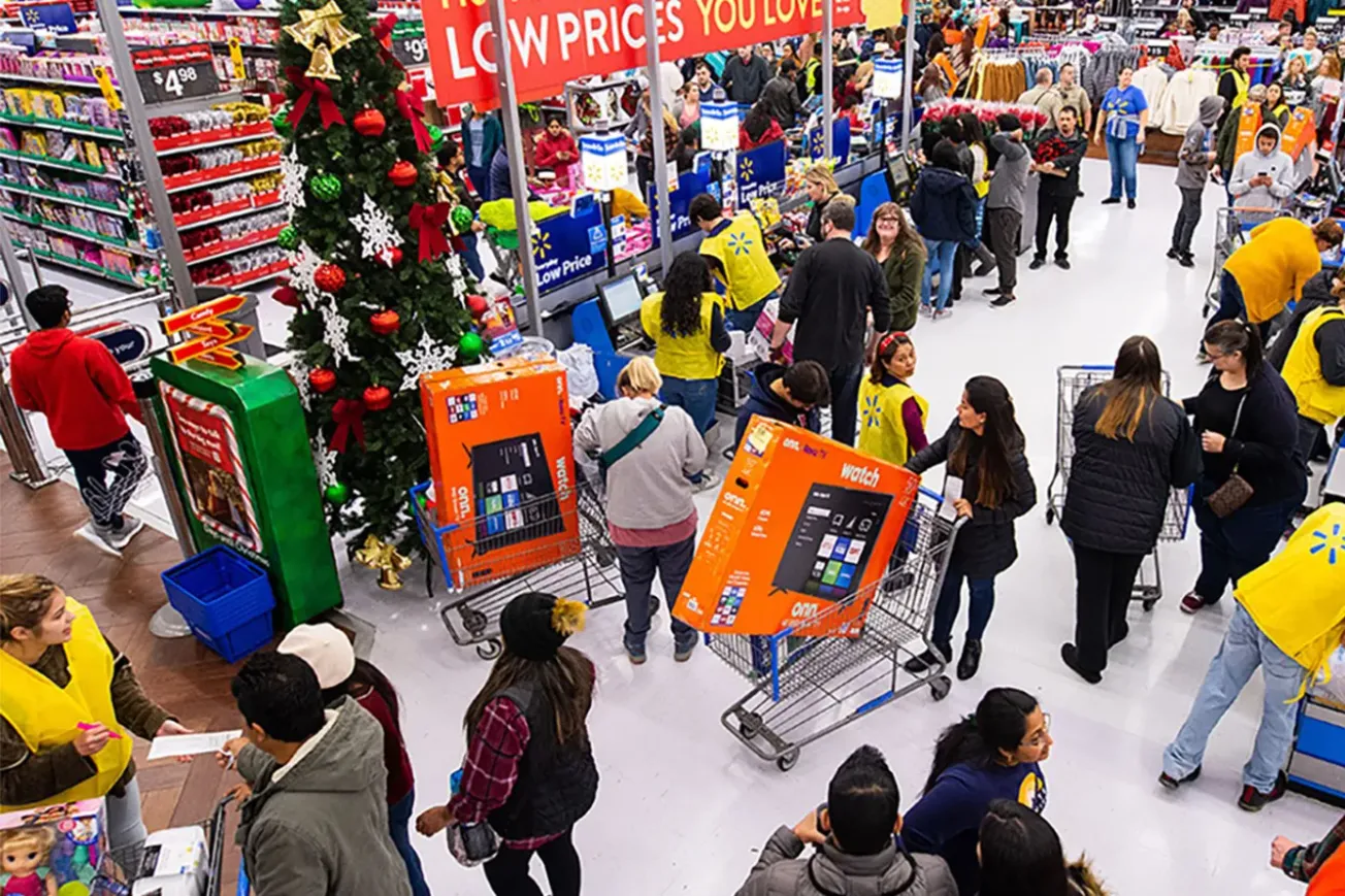 Record-breaking Thanksgiving weekend shopping surge expected