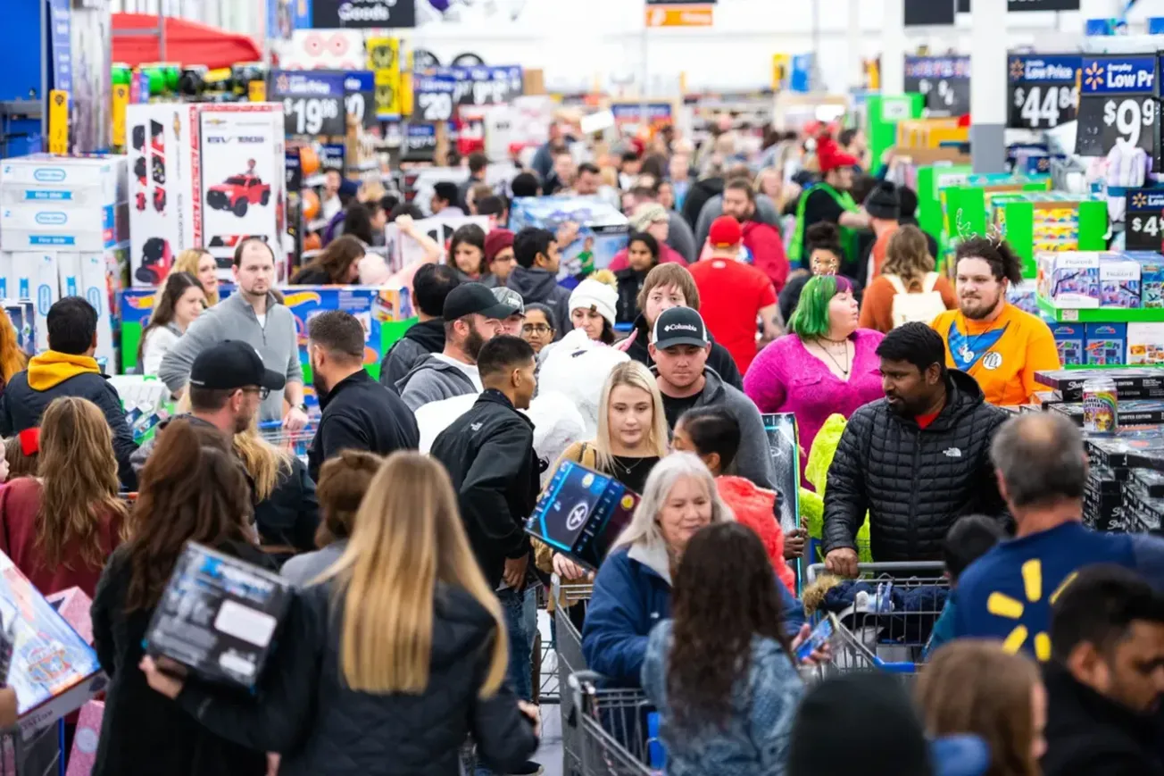 Retail sales rose in November despite two Thanksgiving weekend days shifting to December